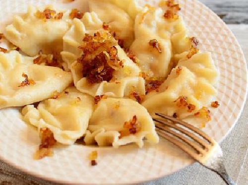 Ciasto na pierogi i uszka Ciasto na pierogi i uszka
